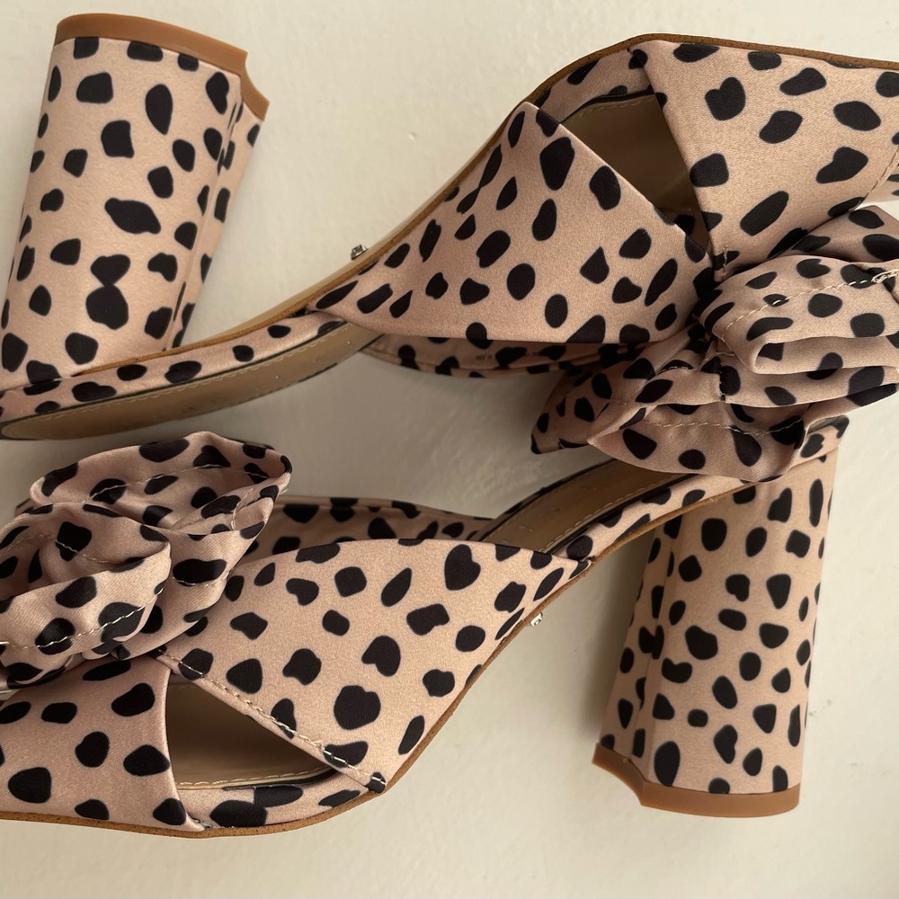 Gianni Bini Keily Cheetah Print Bow Detail Block Heel Sandals